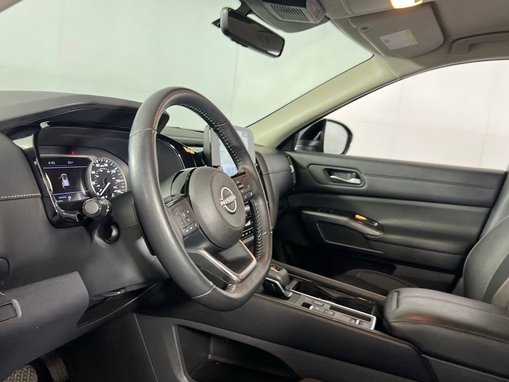 Used 2023 Nissan Pathfinder SL image 20