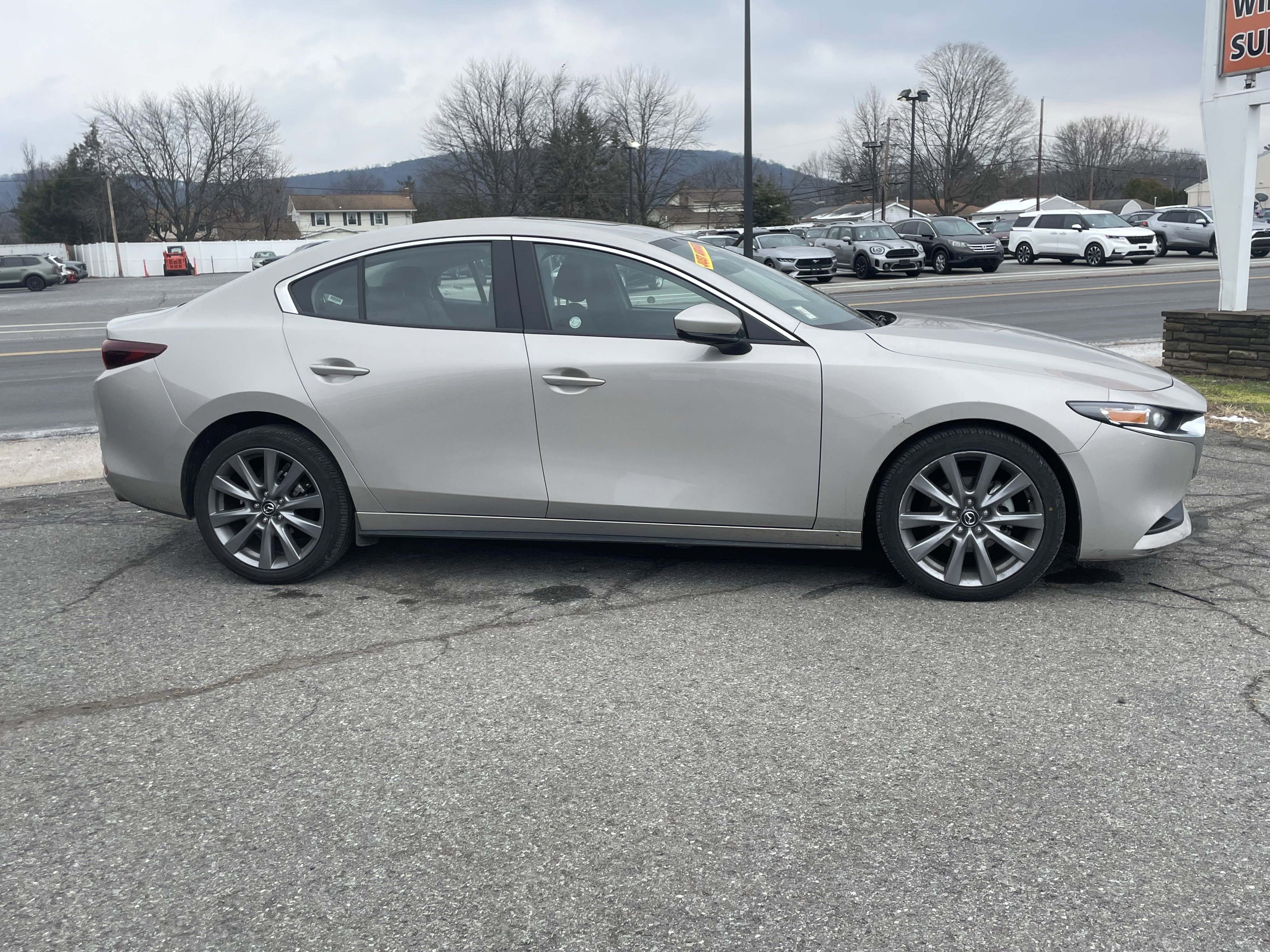 Used 2025 MAZDA MAZDA3 s image 2