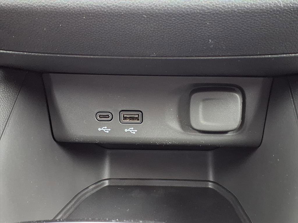 New 2026 Buick Envista Sport Touring w/ Advanced Safety Package image 6