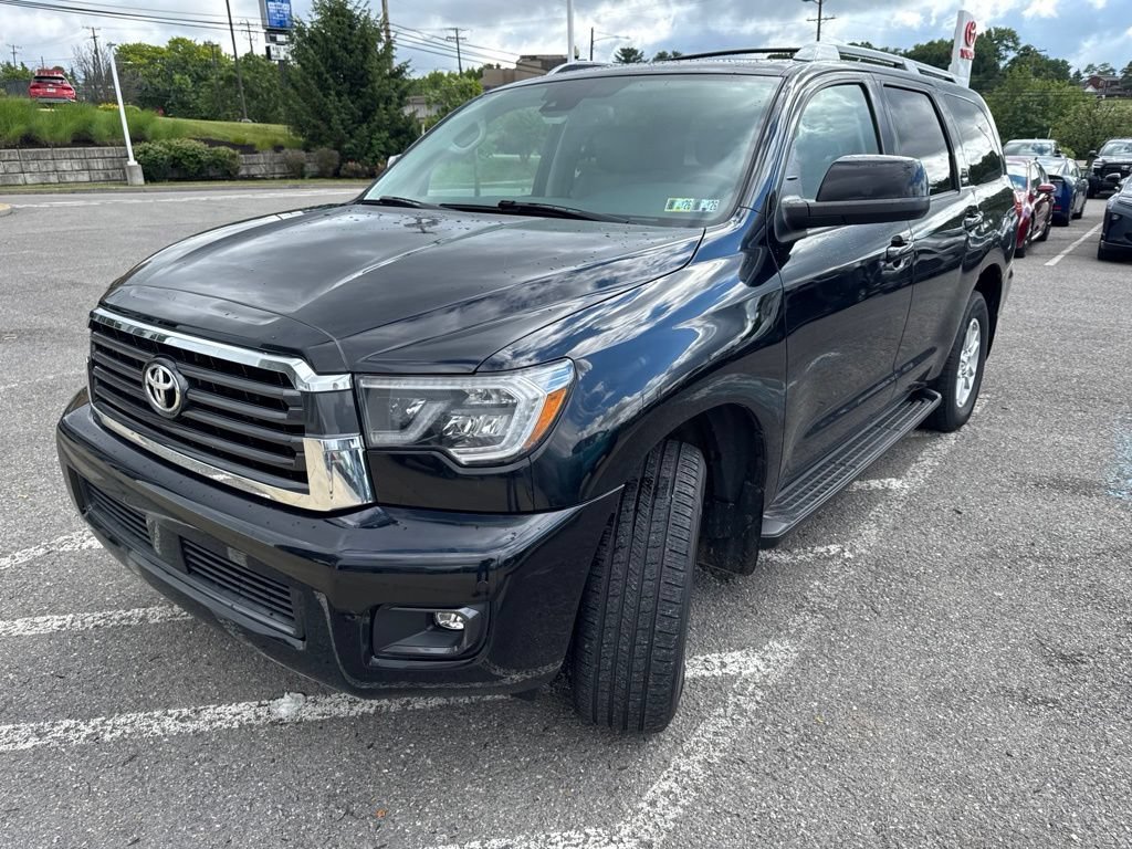 Used 2020 Toyota Sequoia SR5 w/ Premium Package AWD/4WD image 2