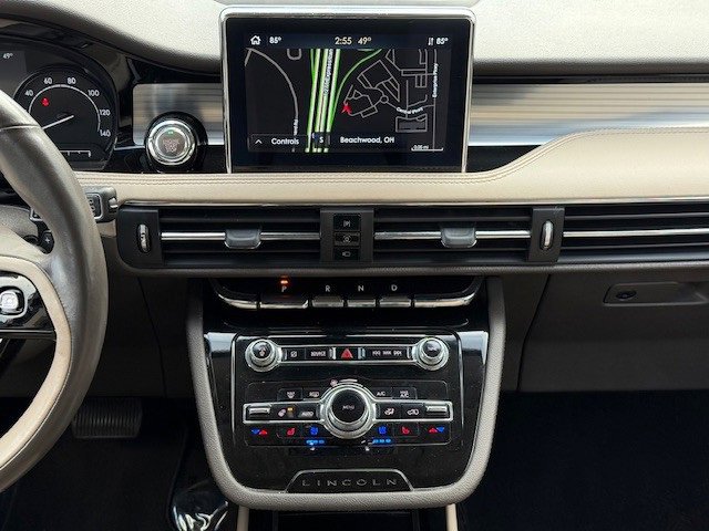 Used 2022 Lincoln Corsair AWD w/ Premium Package image 23