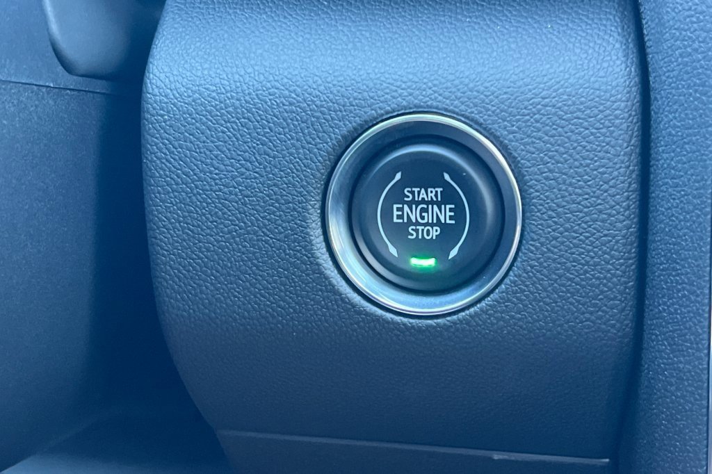 New 2026 GMC Acadia Denali w/ Super Cruise Package image 21