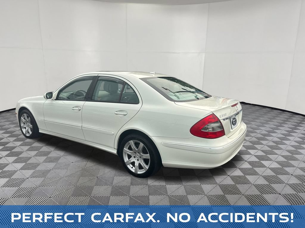 Used 2007 Mercedes-Benz E 350 4MATIC Sedan image 3