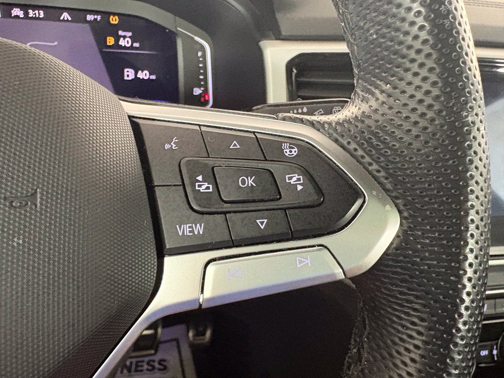 Used 2023 Volkswagen Atlas Cross Sport SEL R-Line AWD/4WD image 21