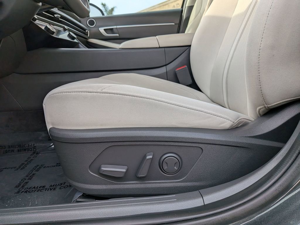 Used 2025 Hyundai Sonata SEL image 15