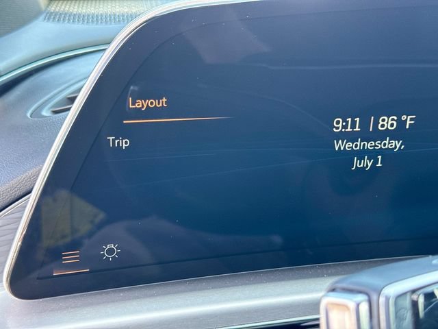 Certified 2024 Cadillac Lyriq Luxury AWD/4WD image 28