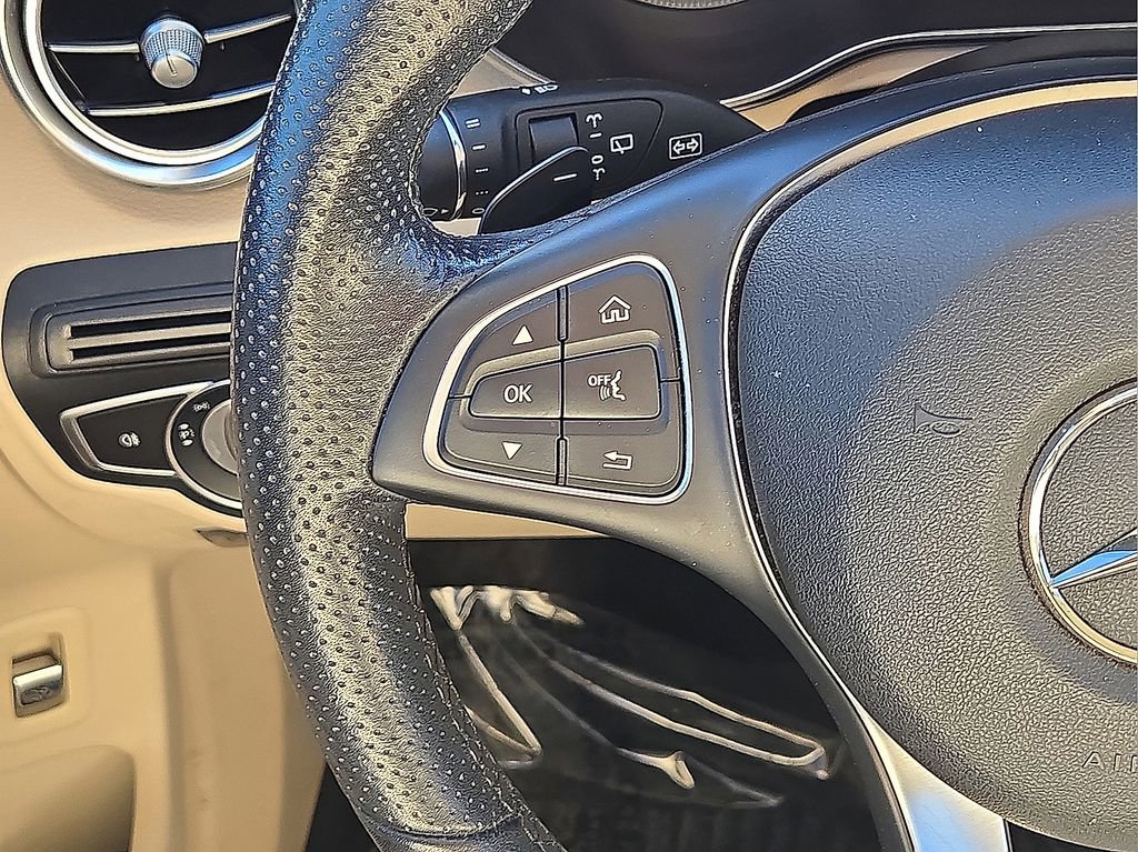 Used 2019 Mercedes-Benz GLC 300 w/ Premium Package image 19