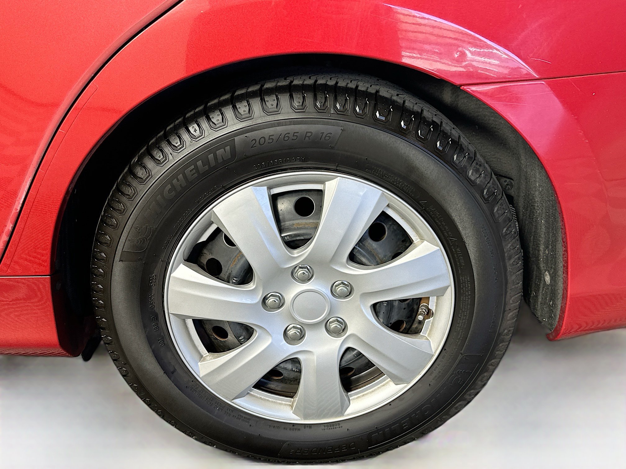 Used 2012 Toyota Camry LE FWD image 11