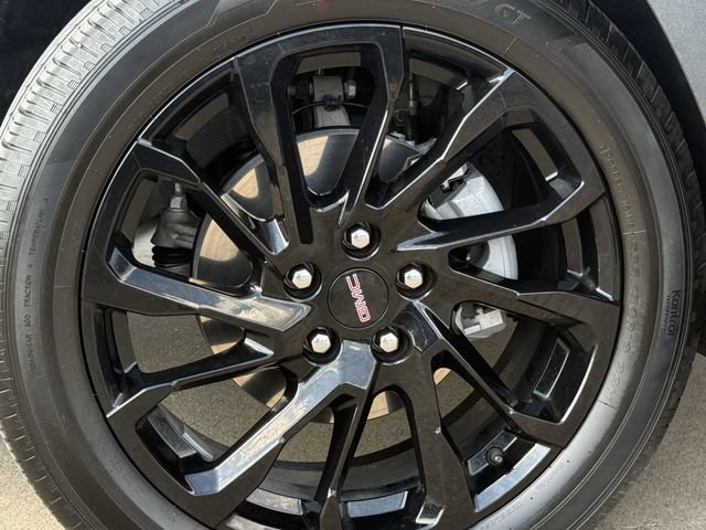 Certified 2023 GMC Terrain SLT w/ Infotainment Package II AWD/4WD image 12