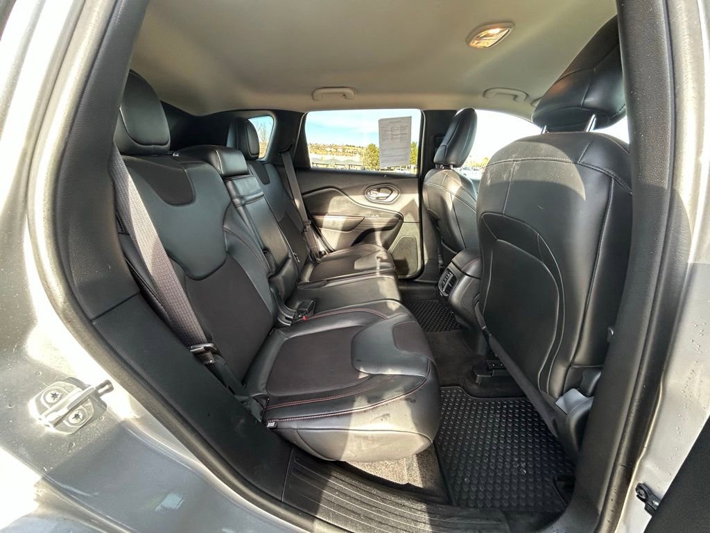 Used 2015 Jeep Cherokee Trailhawk image 31