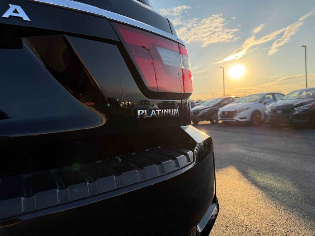 Used 2024 Nissan Armada Platinum w/ Captain's Chairs Package image 48