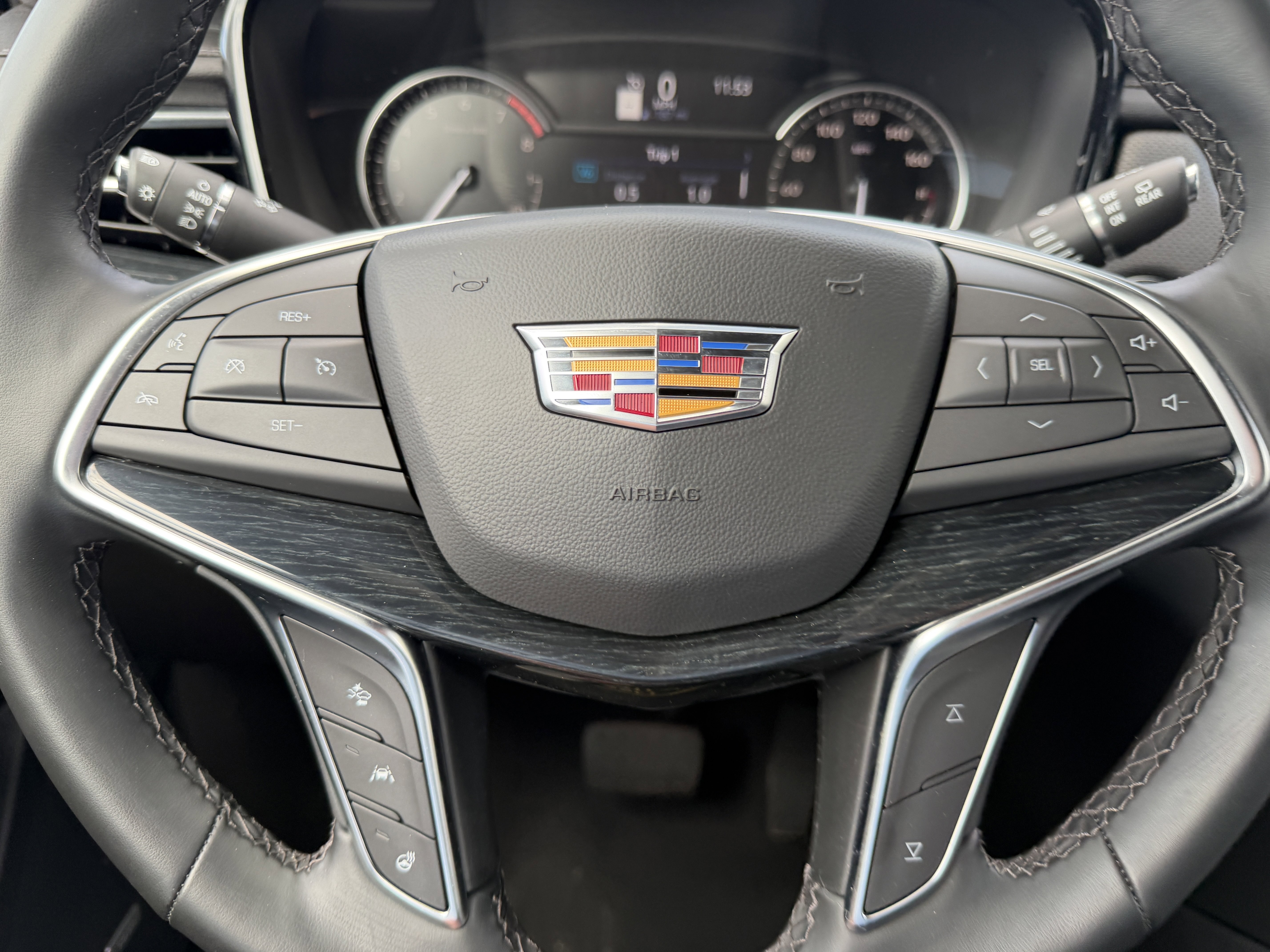 Certified 2025 Cadillac XT5 Premium Luxury AWD/4WD image 29