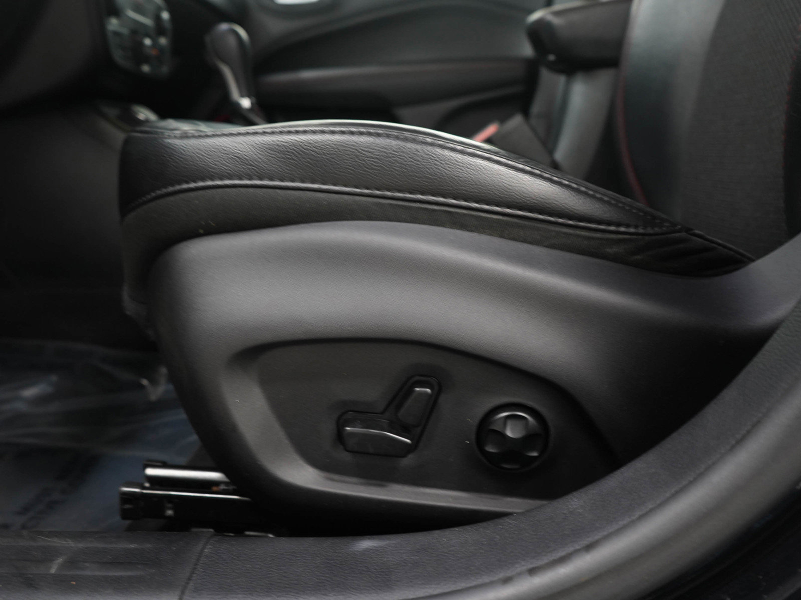 Used 2018 Jeep Compass Trailhawk w/ Safe & Security Group image 22