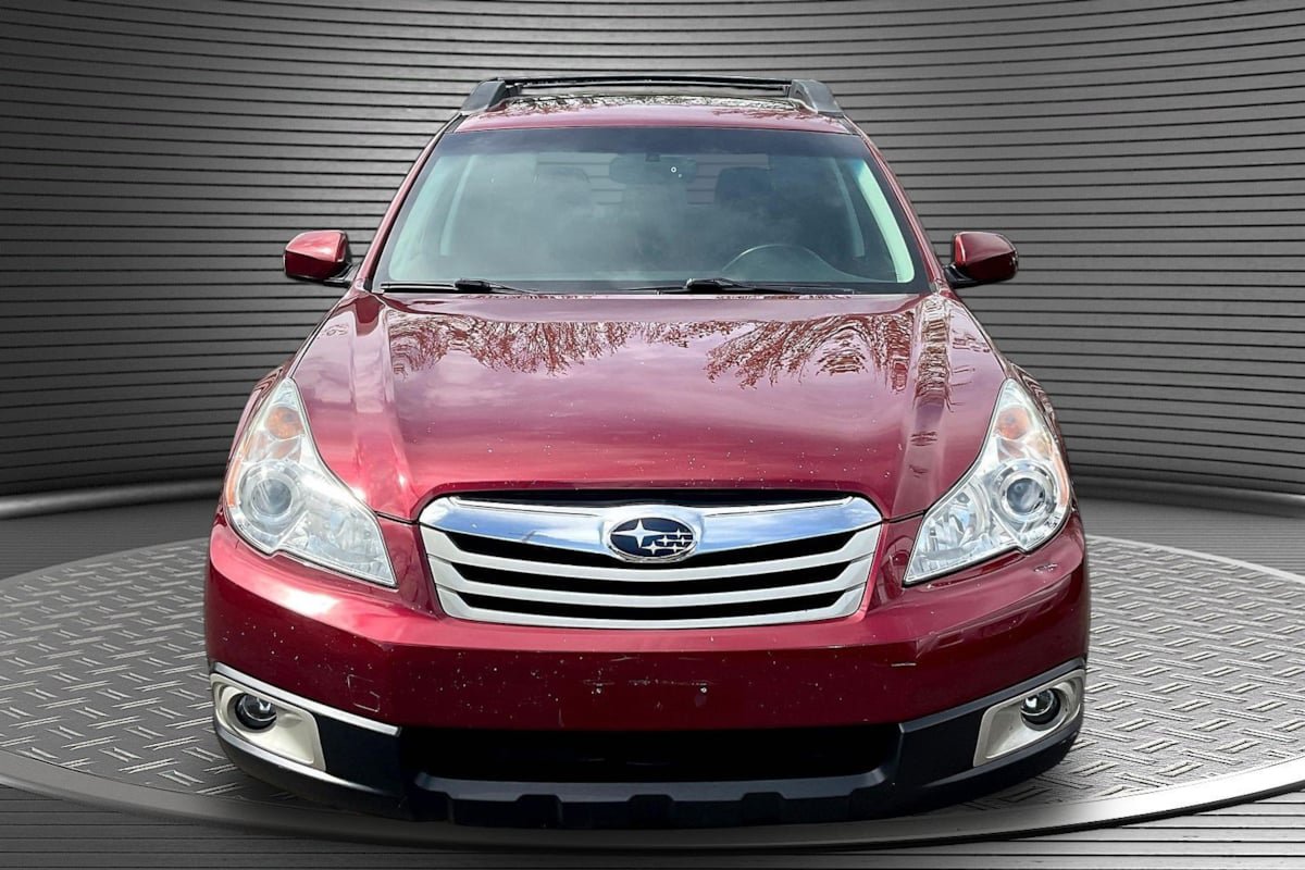 Used 2012 Subaru Outback 2.5i Premium AWD/4WD image 2