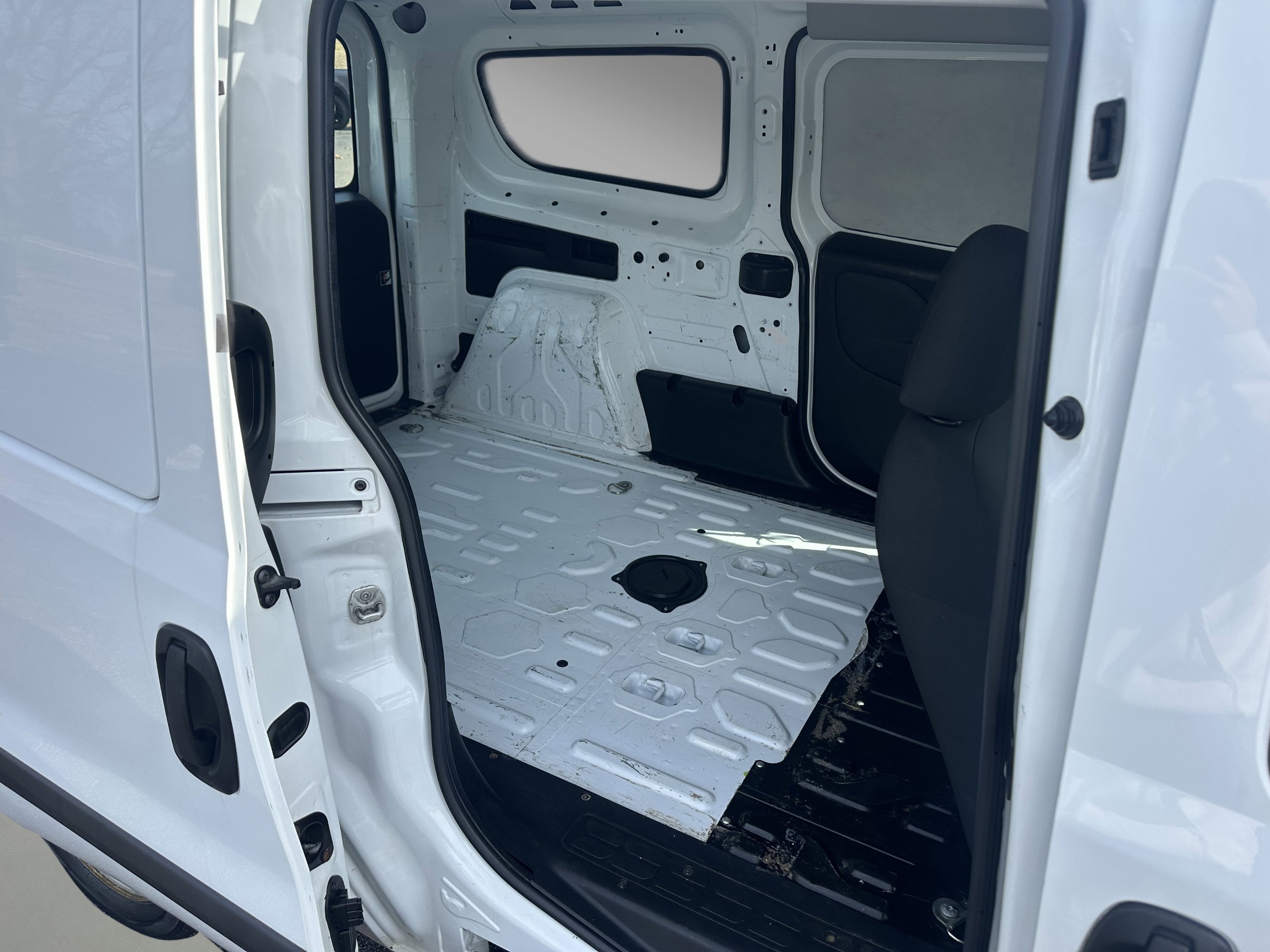 Used 2020 RAM ProMaster City Tradesman w/ Window Group 04 image 10