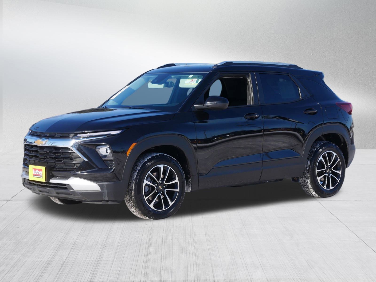 Used 2025 Chevrolet TrailBlazer LT image 3