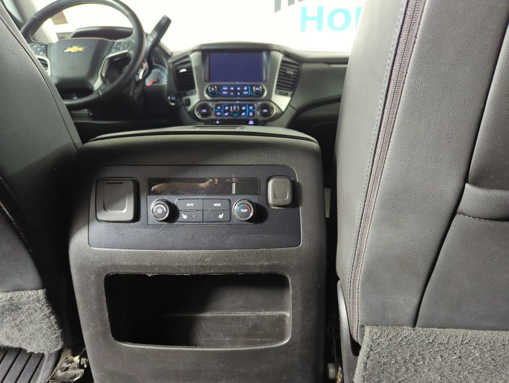 Used 2018 Chevrolet Suburban Premier image 30