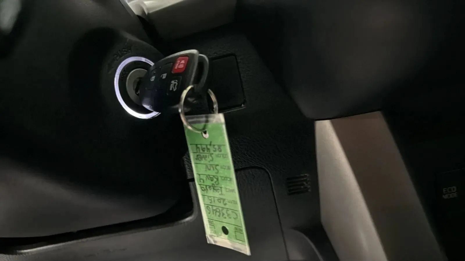 Used 2016 Toyota RAV4 XLE AWD/4WD image 24