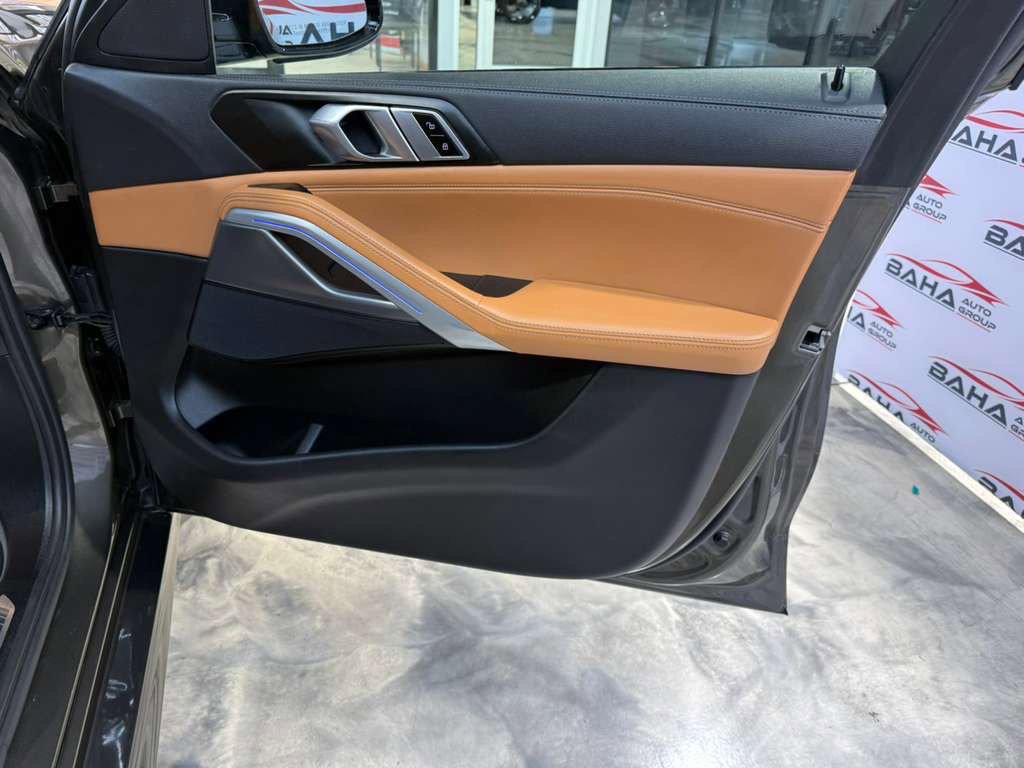 Used 2023 BMW X6 xDrive40i w/ M Sport Package image 49