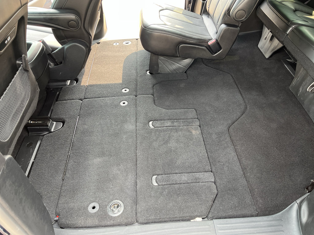 Used 2025 Chrysler Pacifica Select FWD image 31