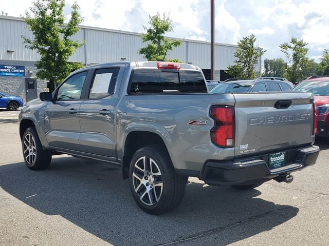 Used 2023 Chevrolet Colorado Z71 w/ Z71 Convenience Package 2 AWD/4WD image 4