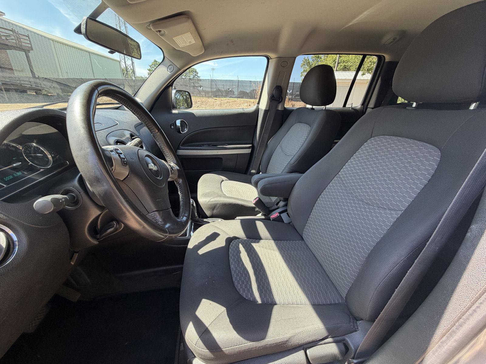 Used 2009 Chevrolet HHR LT w/ LT Preferred Equipment Group FWD image 9