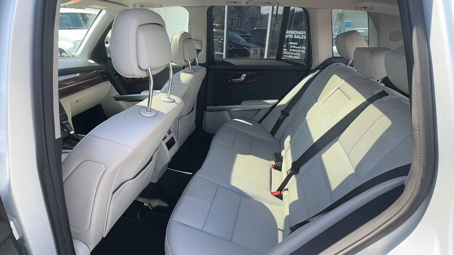 Used 2011 Mercedes-Benz GLK 350 2WD image 10