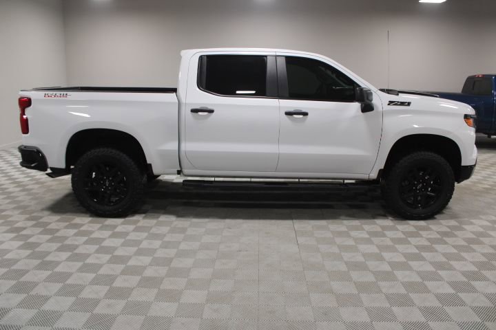 Used 2025 Chevrolet Silverado 1500 Custom Trail Boss w/ Turbomax Blackout Package image 12