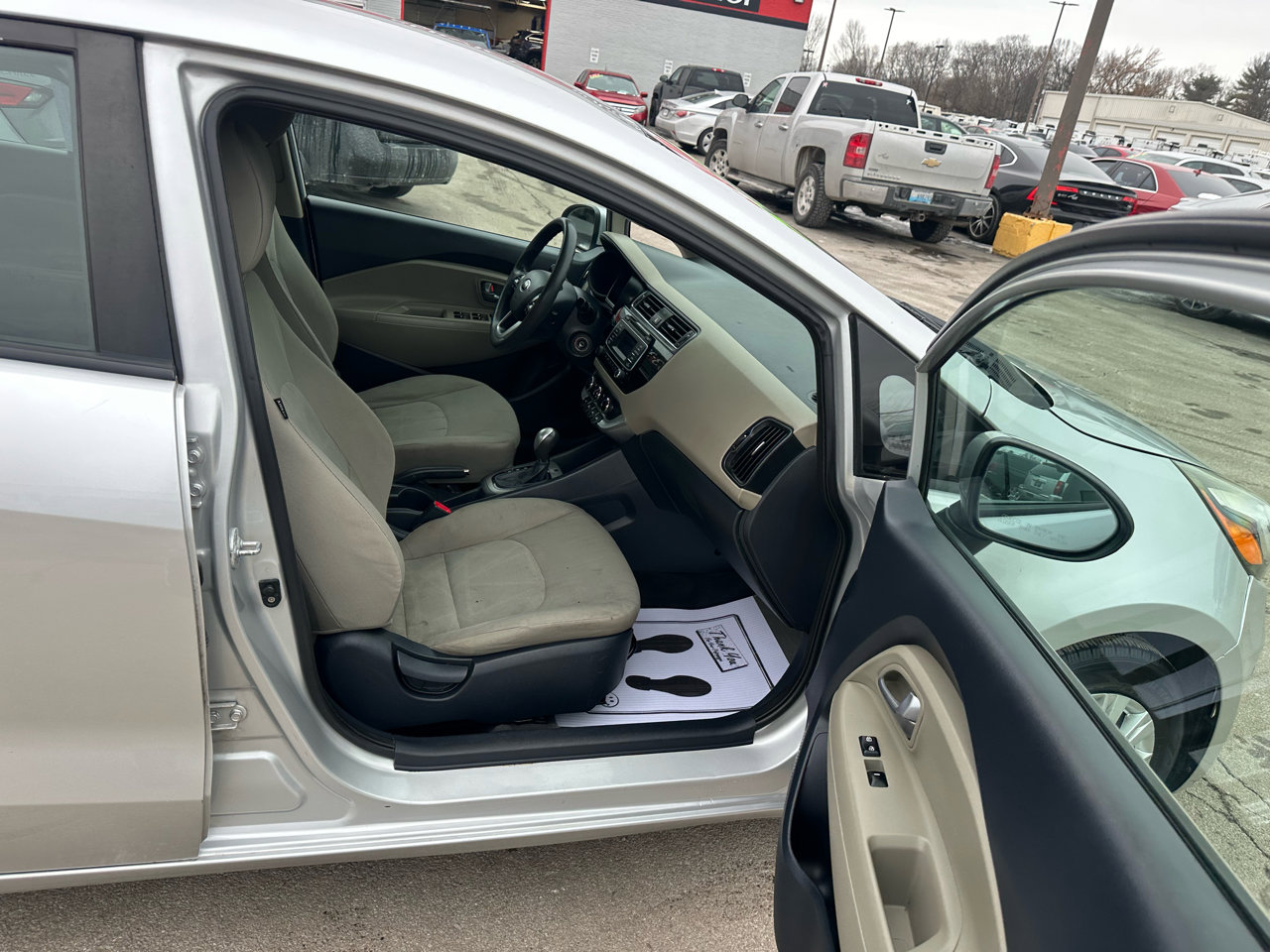 Used 2017 Kia Rio LX w/ Power Package image 10