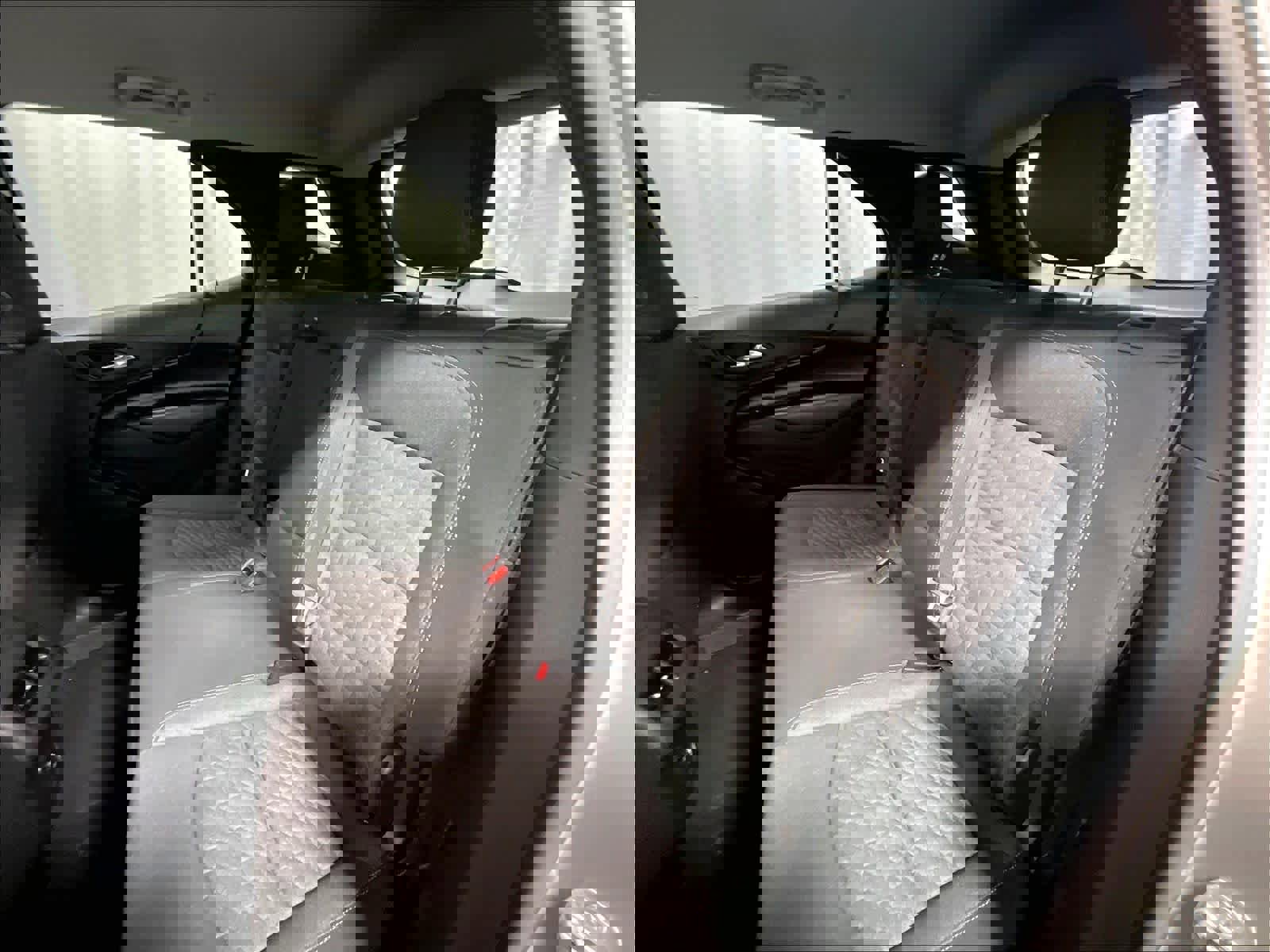 Used 2019 Chevrolet Equinox LT image 14