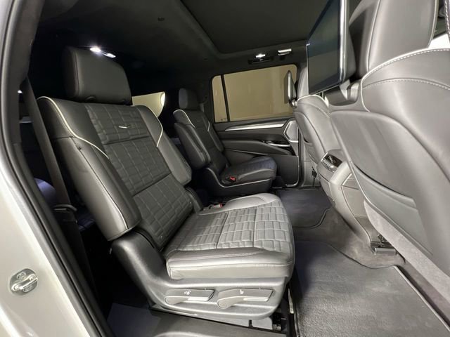 Certified 2025 Cadillac Escalade ESV Sport Platinum image 28