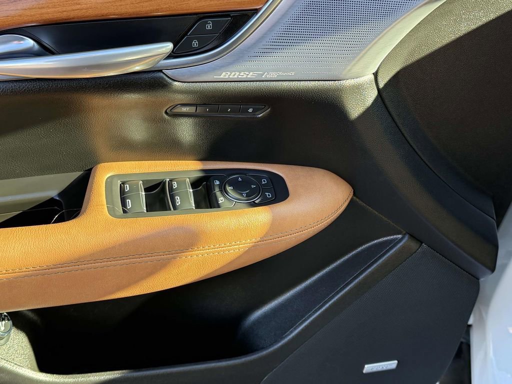 Used 2021 Cadillac XT5 Premium Luxury image 10