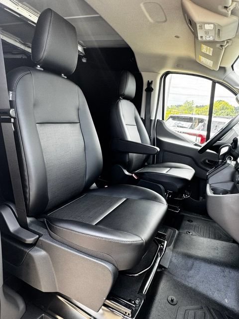 New 2026 Ford Transit 150 Low Roof w/ Load Area Protection Package RWD image 16