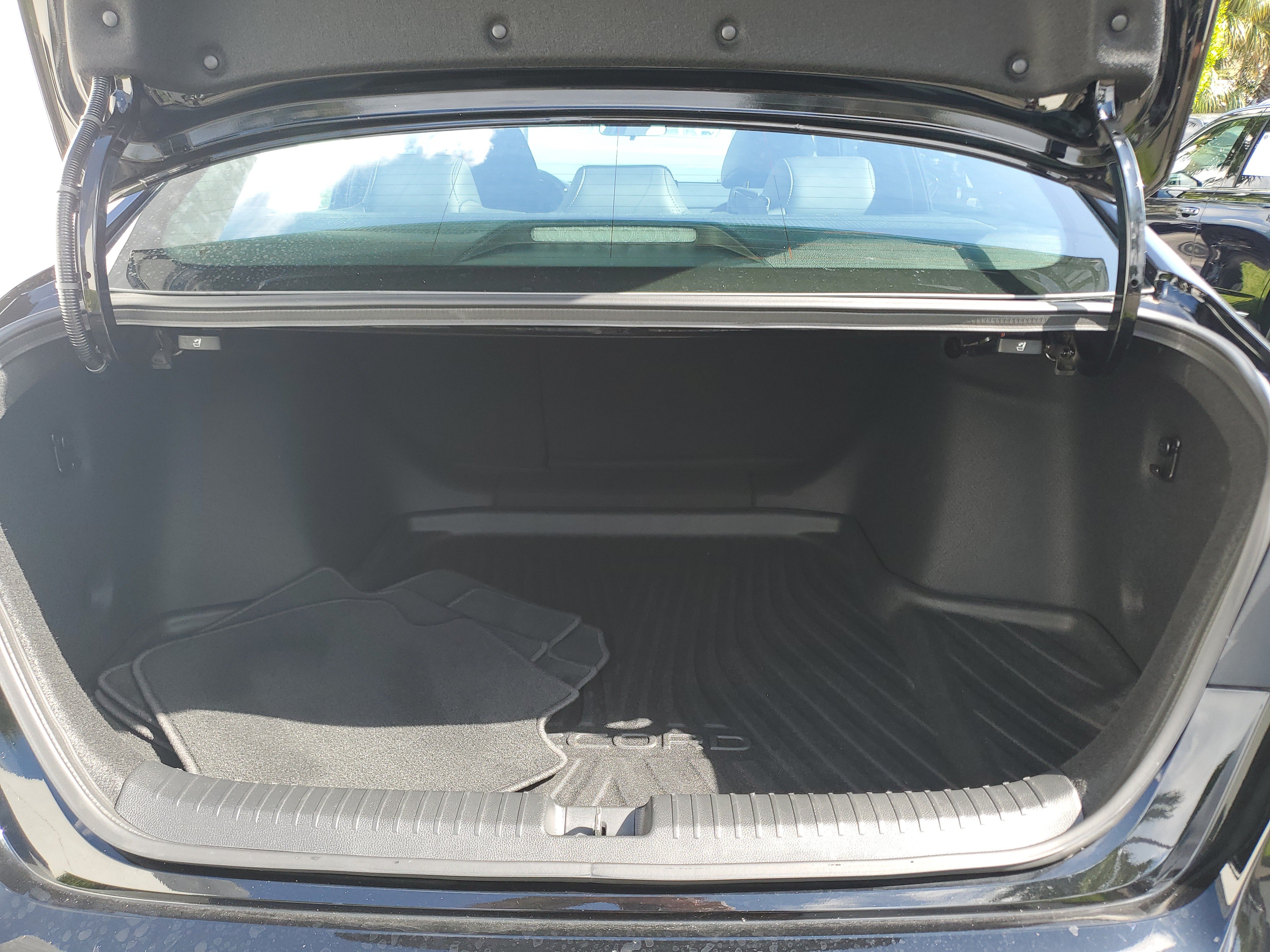 Used 2025 Honda Accord Sport image 9