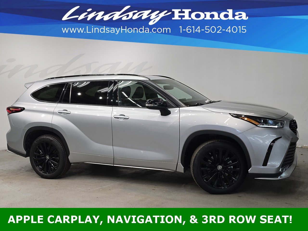 Used 2024 Toyota Highlander XSE image 3