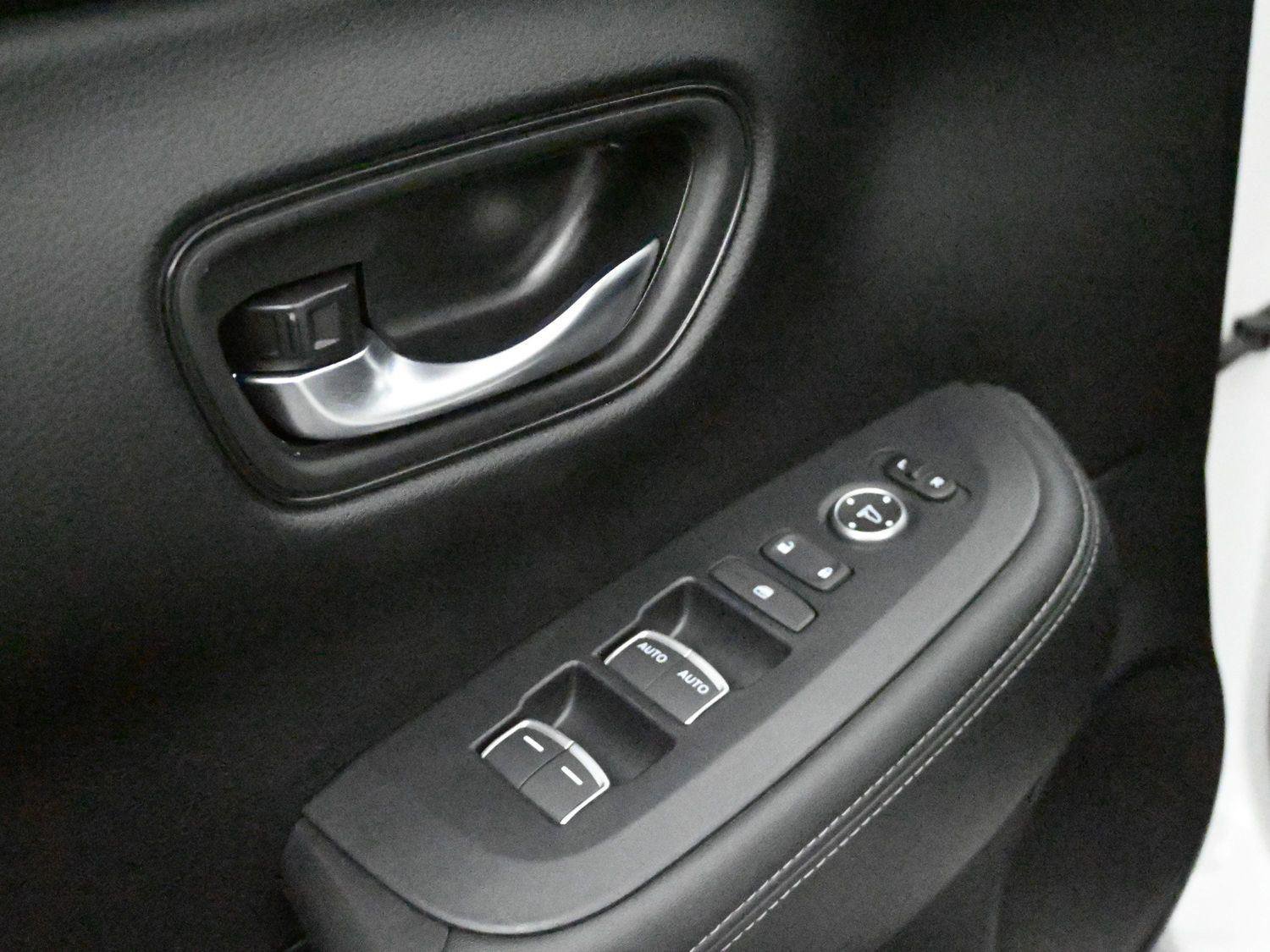 Used 2024 Honda HR-V EX-L image 7