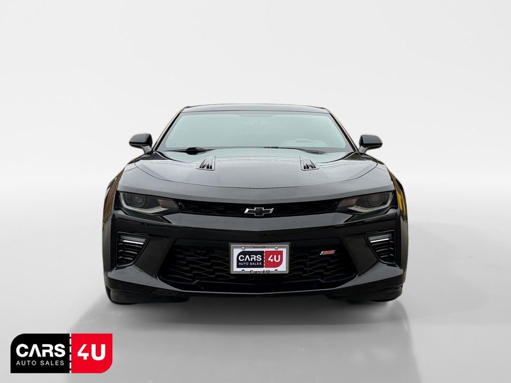 Used 2017 Chevrolet Camaro SS image 2