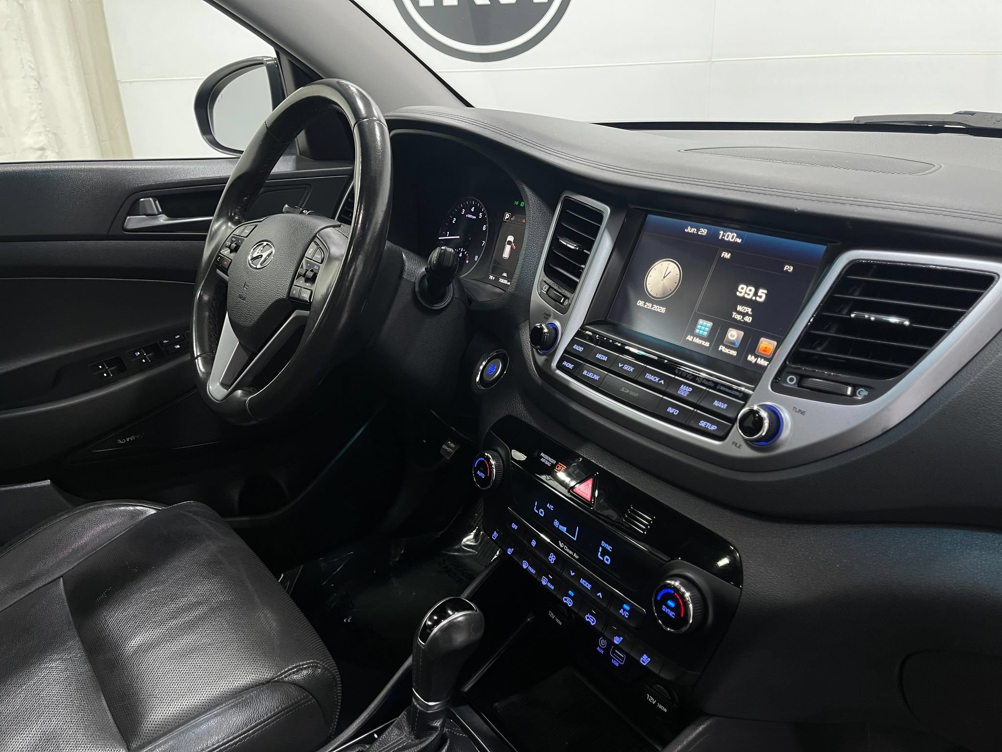 Used 2017 Hyundai Tucson Limited w/ Limited Ultimate Package 03 FWD image 18