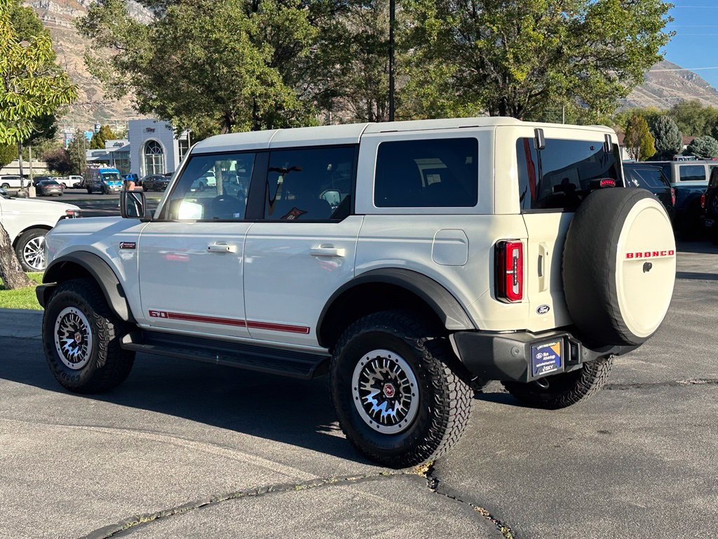 Certified 2026 Ford Bronco Outer Banks w/ Sasquatch Package AWD/4WD image 14