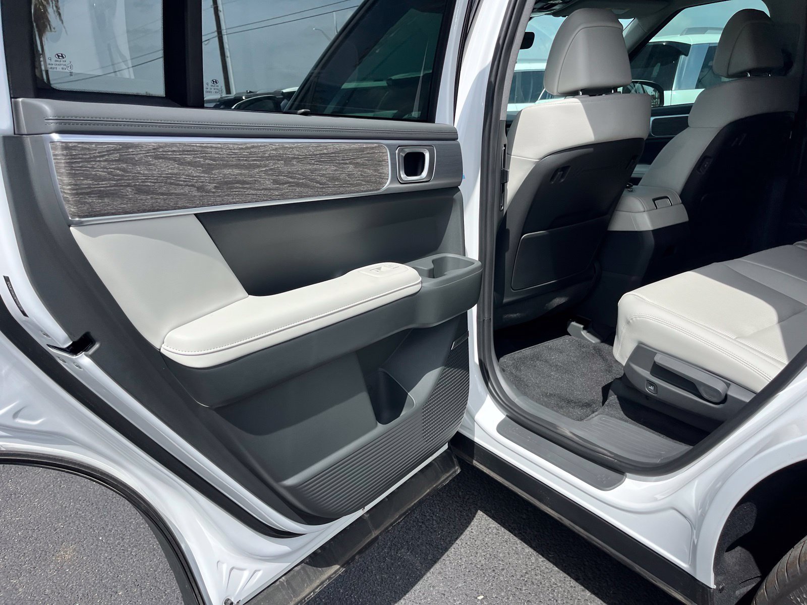 New 2026 Hyundai Santa Fe Limited FWD image 17