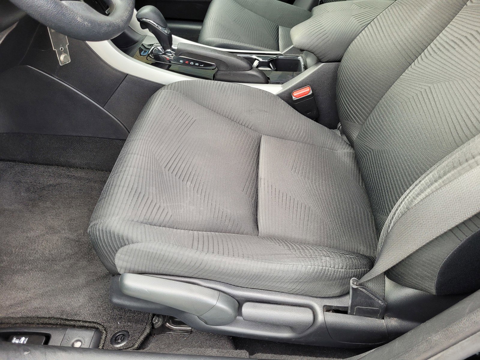 Used 2017 Honda Accord LX image 26