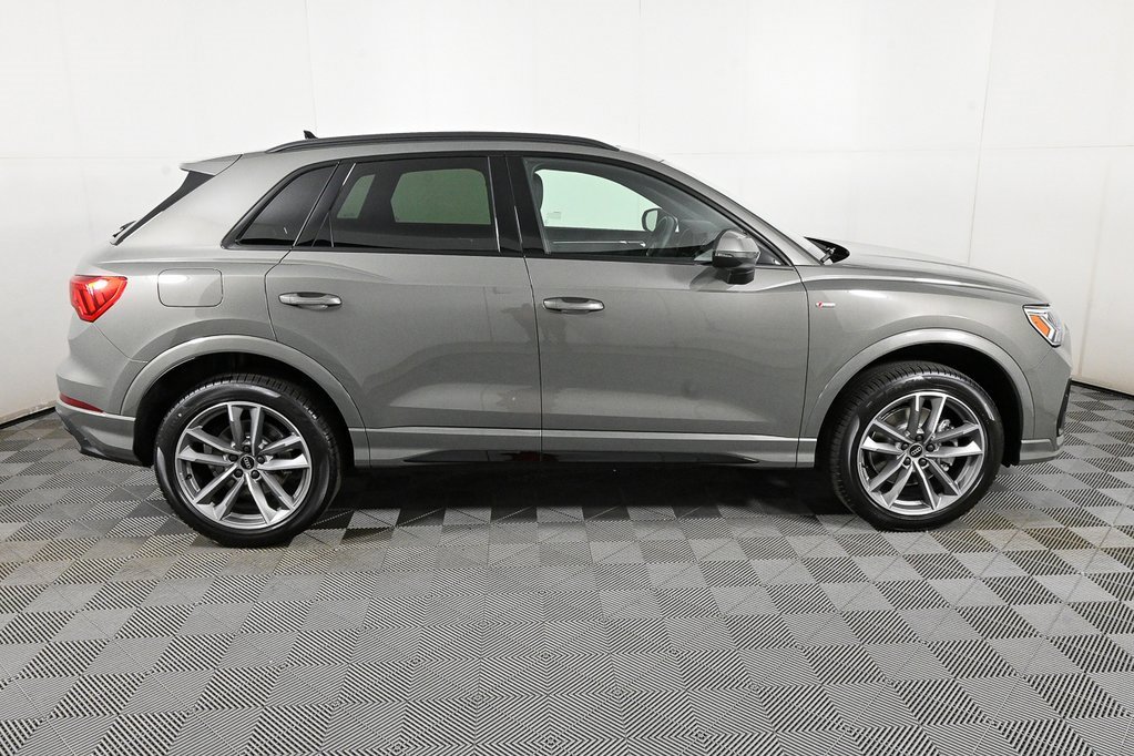 New 2025 Audi Q3 2.0T Premium image 2