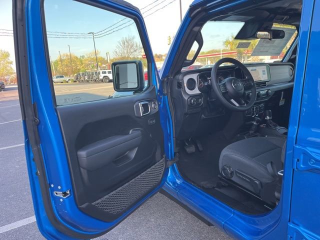 New 2026 Jeep Gladiator Sport image 5