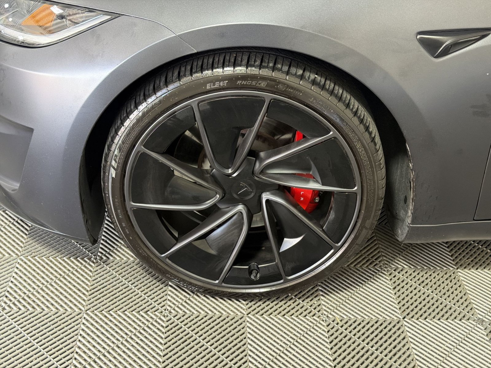 Used 2025 Tesla Model 3 Performance AWD/4WD image 12