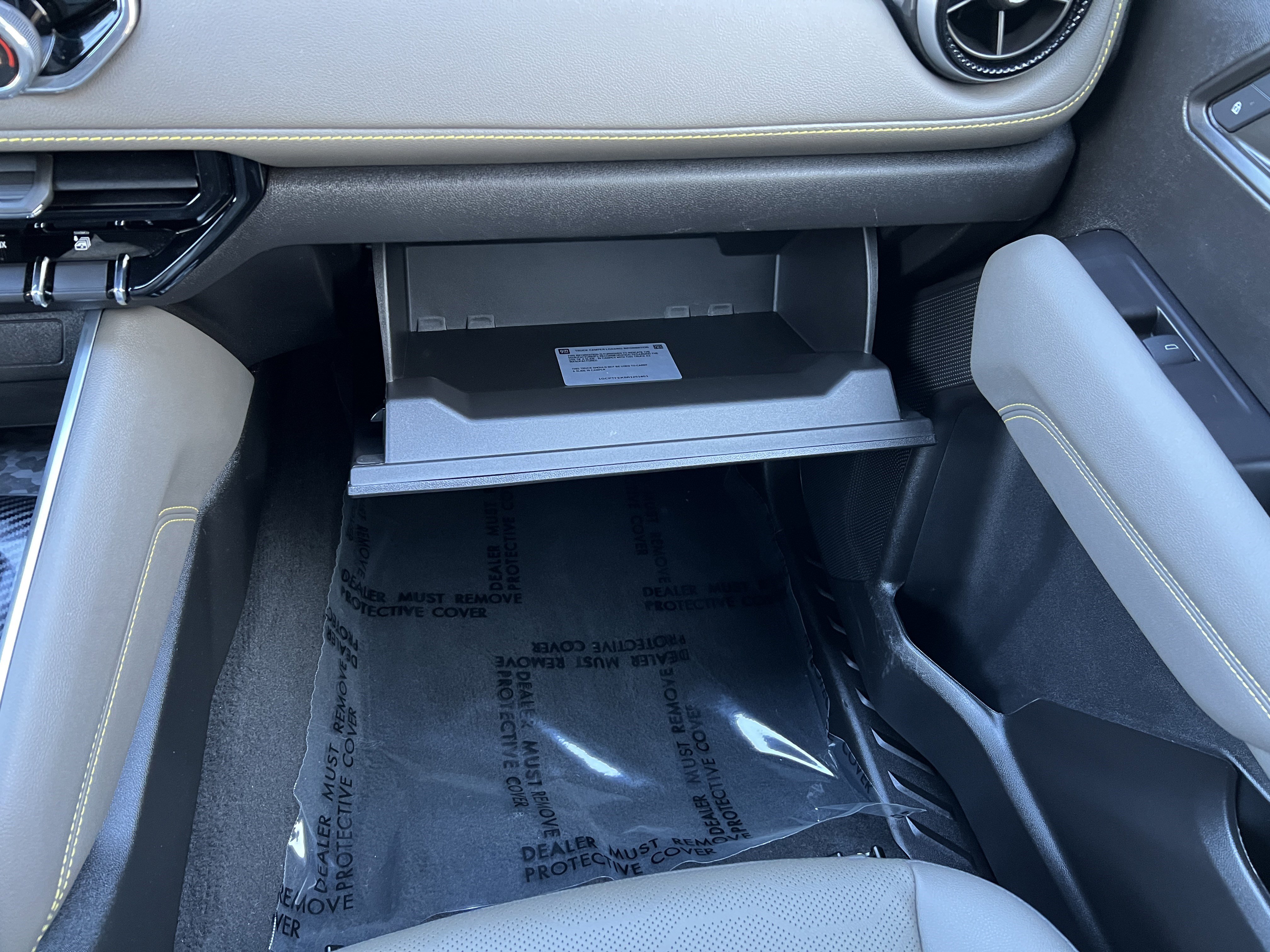 Certified 2024 Chevrolet Colorado ZR2 w/ ZR2 Bison Edition image 32