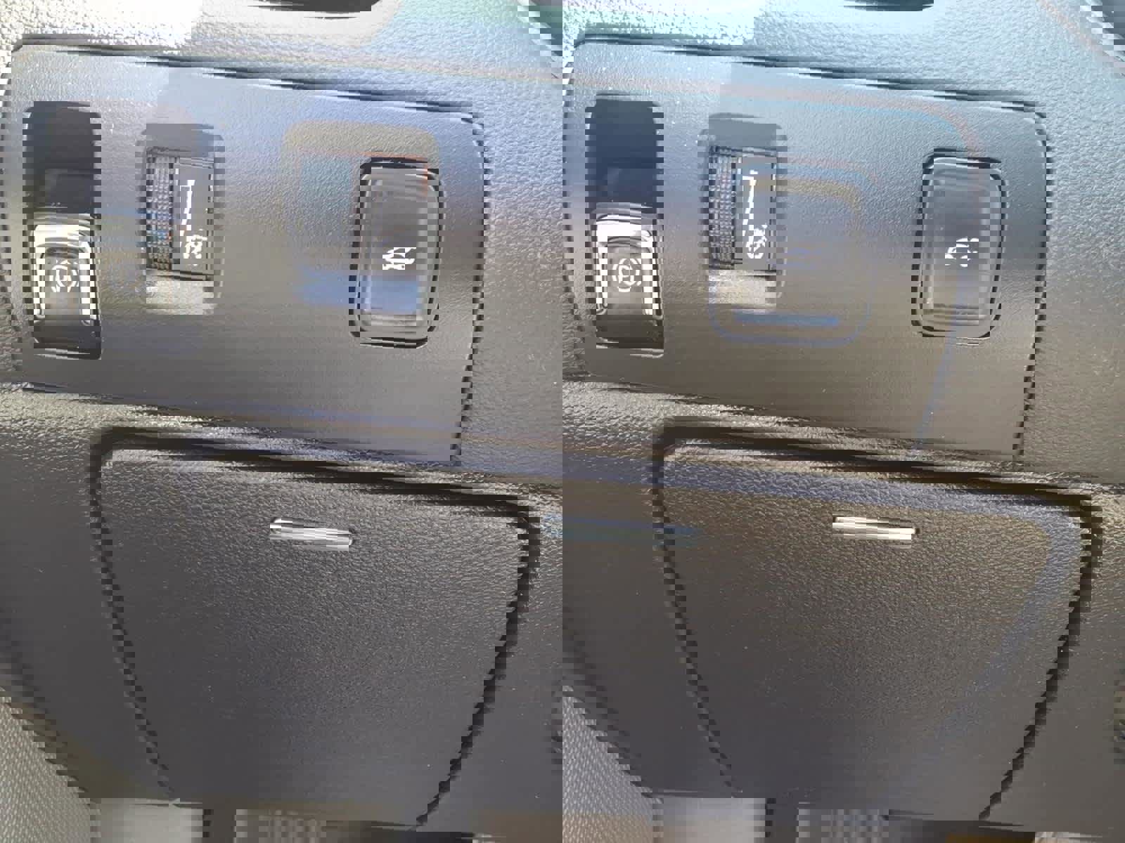 Used 2018 Chevrolet Impala LS image 16