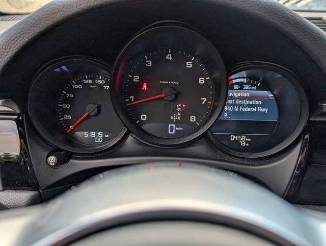 Used 2018 Porsche Macan image 30