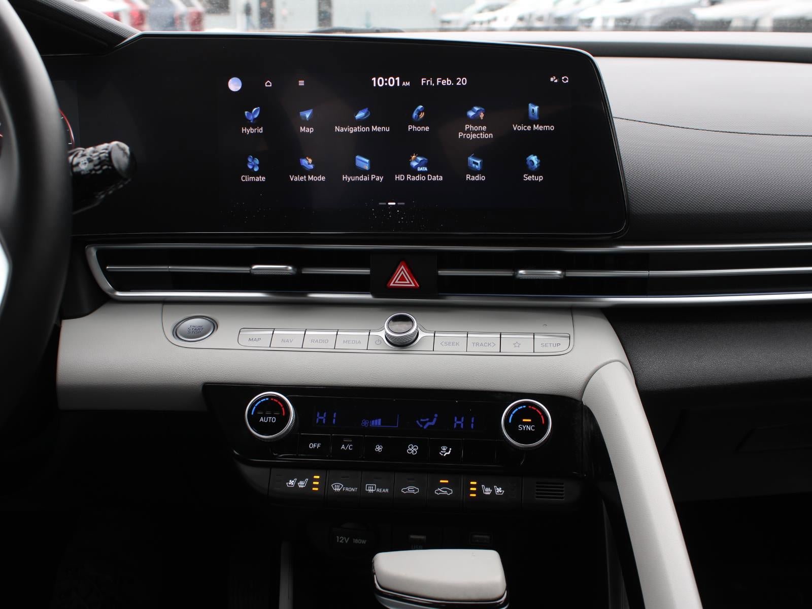 Used 2023 Hyundai Elantra Limited image 14
