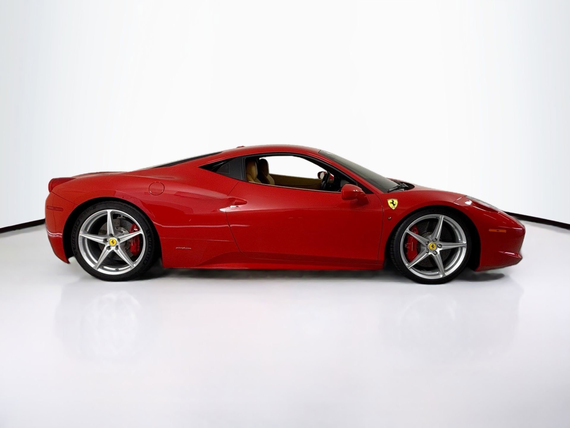 Certified 2013 Ferrari 458 Italia Coupe image 8