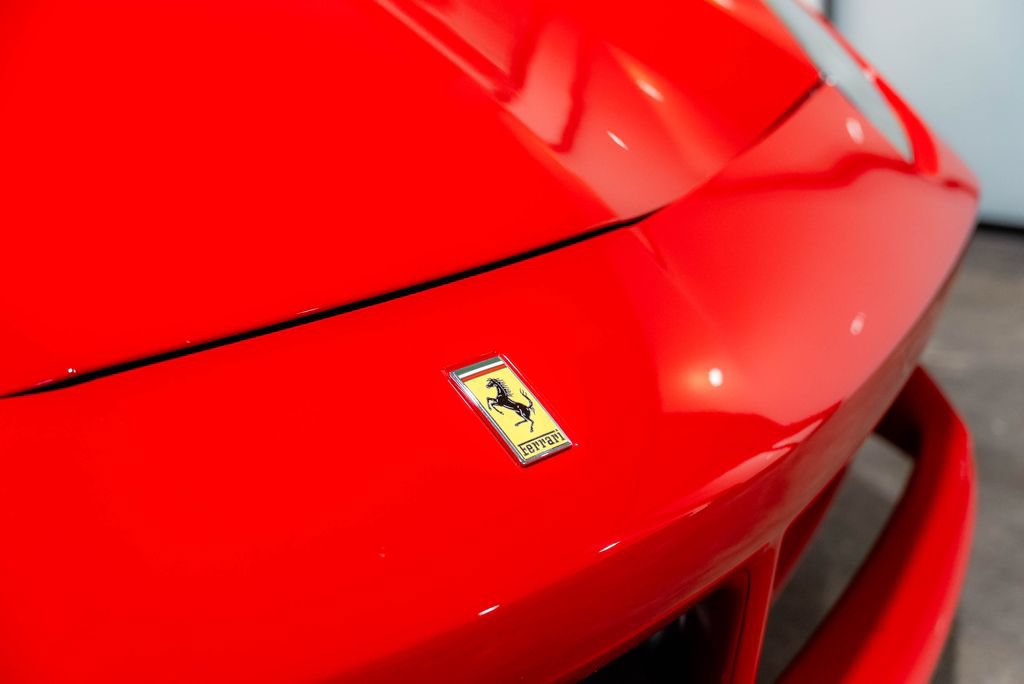 Used 2018 Ferrari 488 Spider RWD image 15